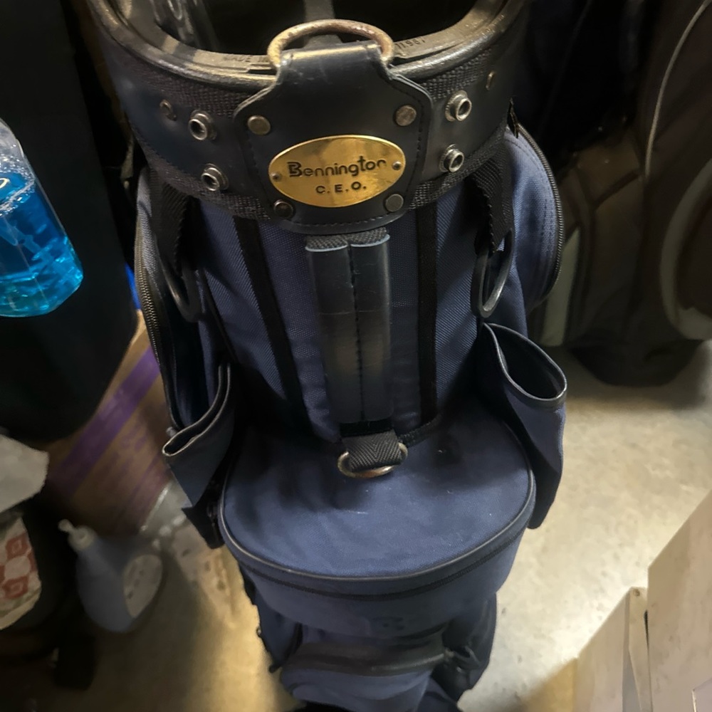 Bennington Golf Cart Bag with shoulder strap and club dividers .